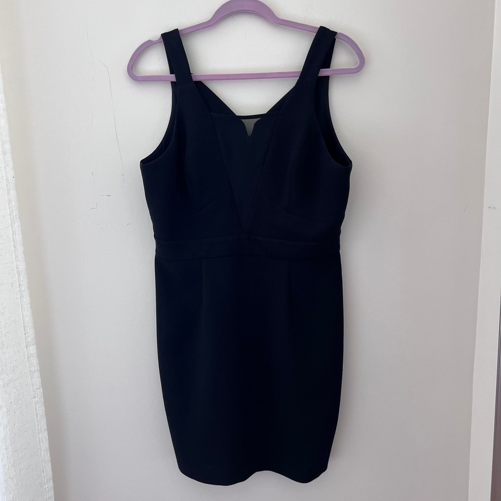 BCBGeneration Black Sheath Dress V-Neck Sleeveless‎ Party Cocktail Size 12